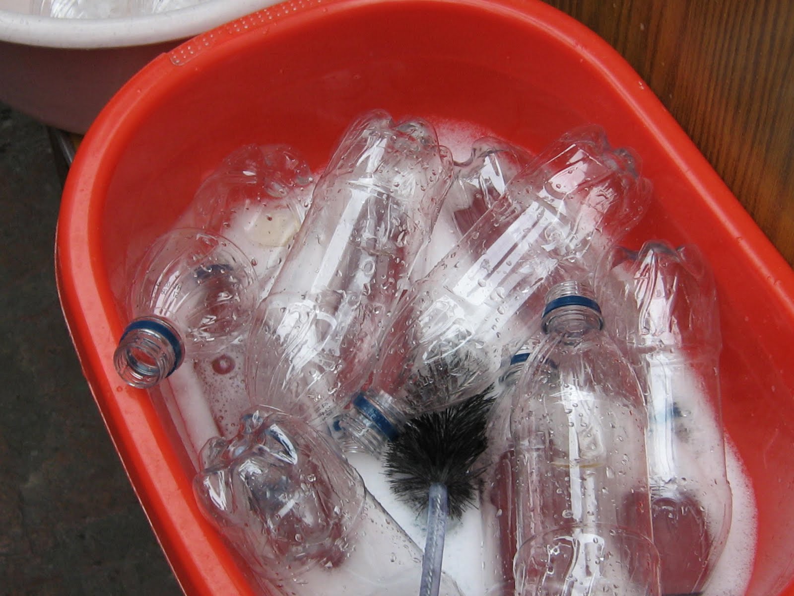 Ideas para reciclar botellas de plástico y como reciclarlas