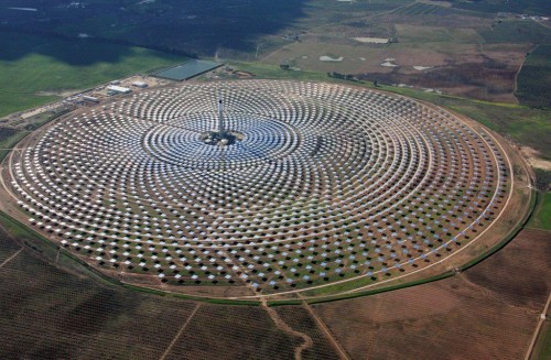 vista_aerea_de_la_planta_solar_gemasolar_01_enero_2011