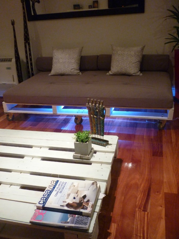 Muebles-de-palets-con-luces-LED