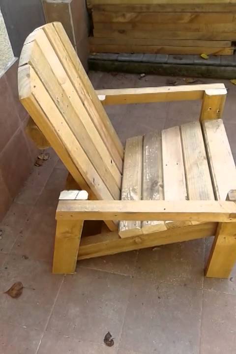 Adivinar Médico malta Ideas super originales para hacer sillas con palets reciclados | Ecología  Hoy