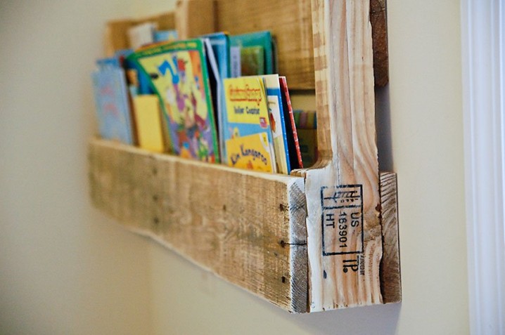 libreros-o-revisteros-de-pared-hechos-de-palets-reciclados-muebles-reciclar-decoracion42