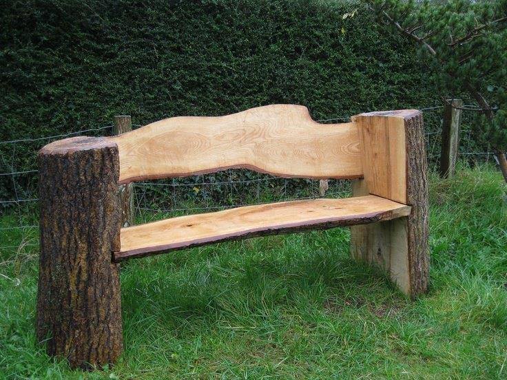 asiento-construido-con-troncos-de-madera